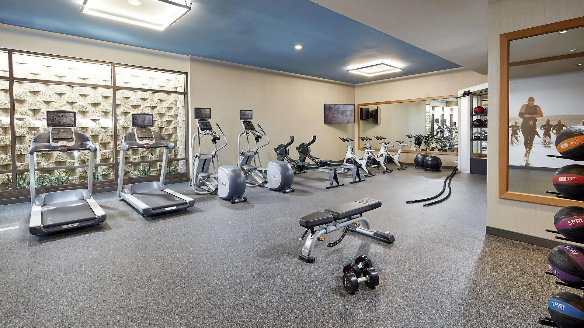 Homewood Suites By Hilton Long Beach Airport